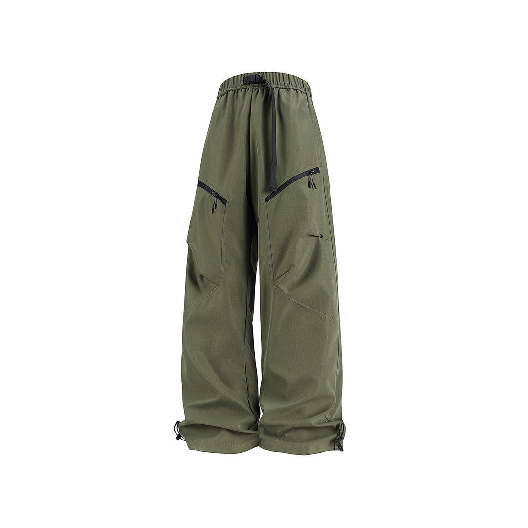Herren Weite Technical‑Cargo‑Hose mit Tunnelzugbund, verstellbaren Beinabschlüssen und Reißverschlusstaschen Nord Taschen