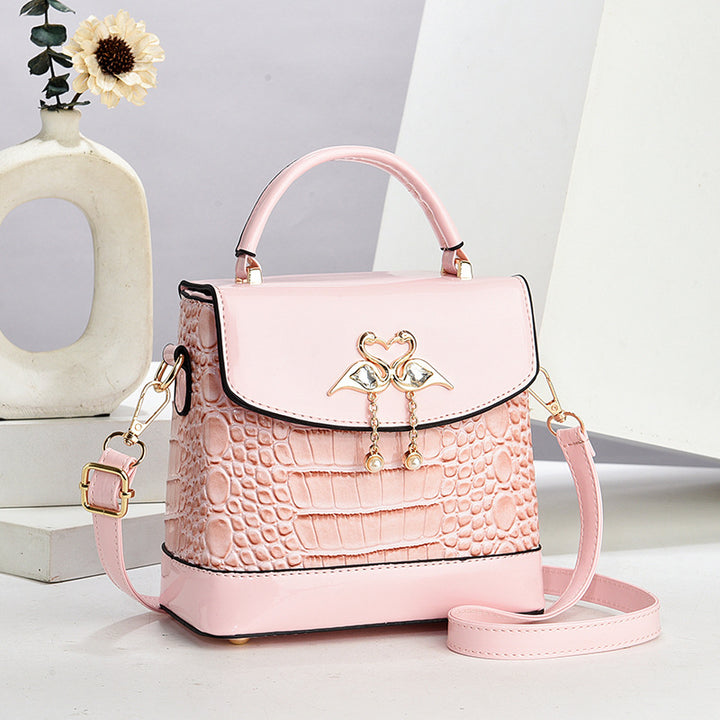 Damen elegante Handtasche im stilvollen Krokodil-Look mit einzigartigem Verschluss Nord Taschen