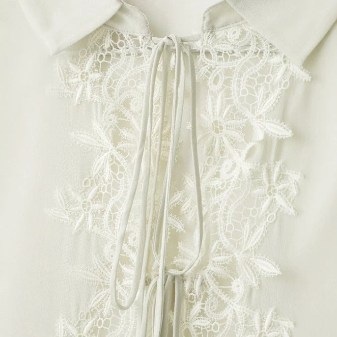 Damen Romantische Tunika‑Bluse mit Spitzenapplikation, Volantsaum und Ballonärmeln Nord Taschen