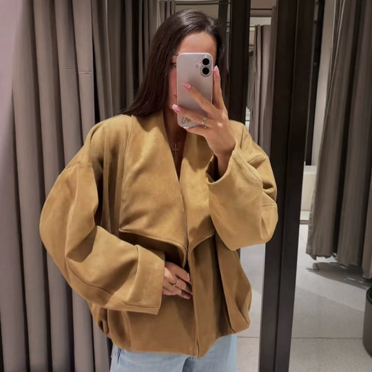Damen Cropped-Boxy-Jacke in Wildlederoptik mit breitem Schalkragen und gerafftem Saum Nord Taschen