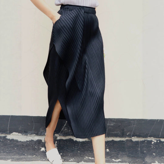 Damen Plissierter Midi-Rock mit asymmetrischem Saum Nord Taschen