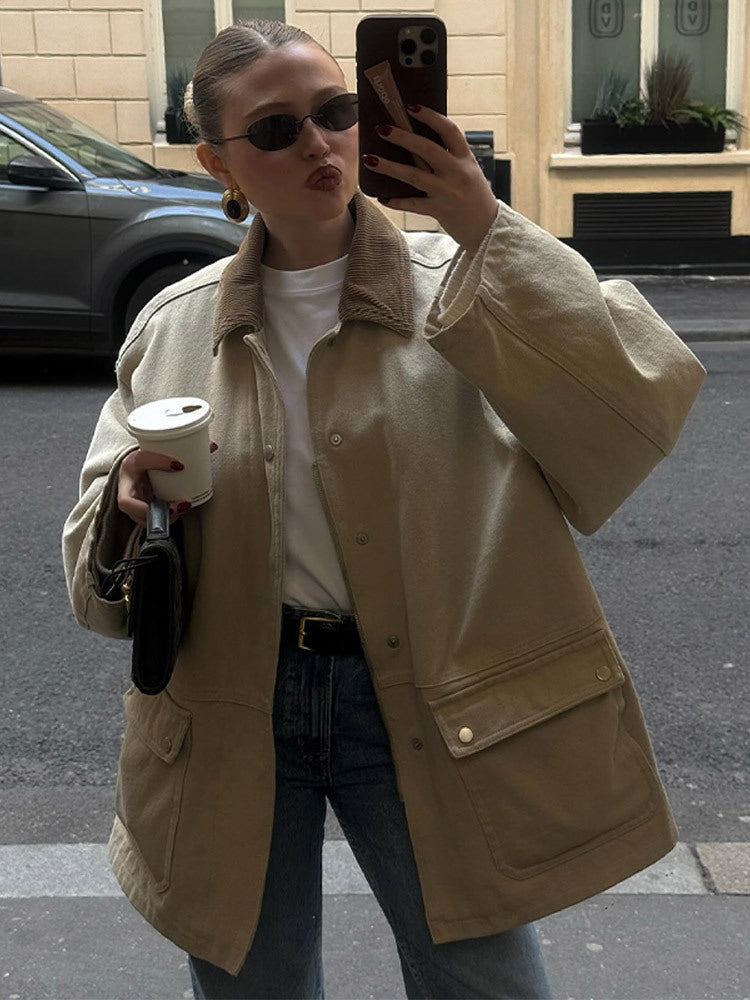Damen Oversize-Fieldjacke mit Cordkragen, großen Pattentaschen und Druckknopfverschluss Nord Taschen