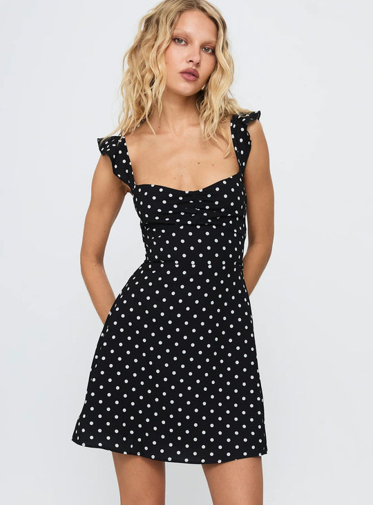Damen romantisches Sommerkleid mit floralen Stickereien und Rüschendetails