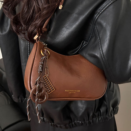 Damen Umhängetasche aus hochwertigem Kunstleder mit elegantem Knotenverschluss Nord Taschen