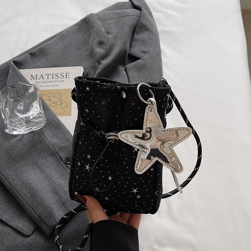 Damen Trendige Umhängetasche aus hochwertigem Material mit funkelndem Sternendesign Nord Taschen