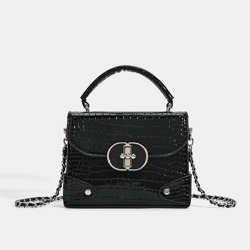 Damen Umhängetasche mit edlem Kroko-Look und luxuriösem Kettenverschluss Nord Taschen