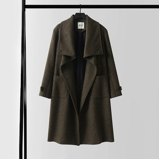 Damen Eleganter langer Wollmix-Cocoon-Mantel mit überlappendem Schalkragen und aufgesetzten Taschen Nord Taschen
