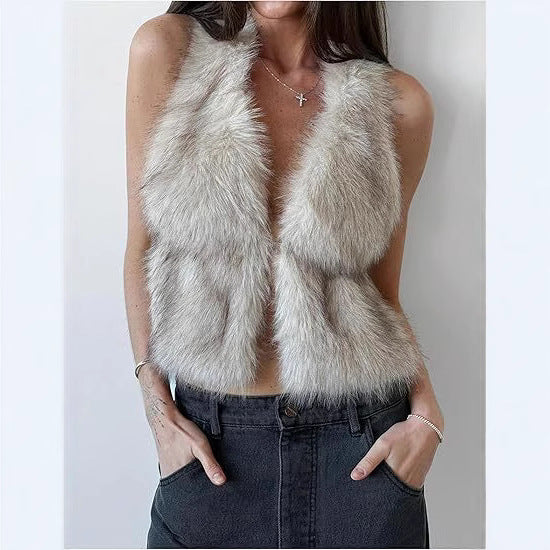 Damen Ärmelloses Cropped-Kunstpelz-Set mit Minirock und flauschigen Stulpen Nord Taschen