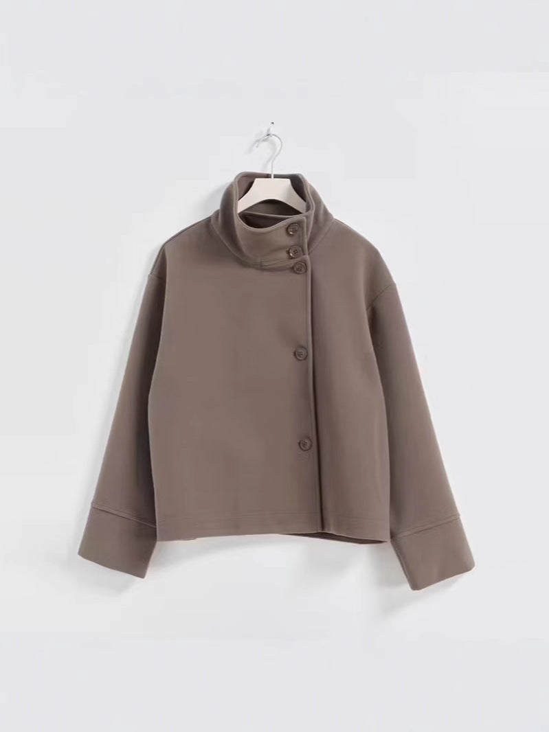 Damen Kurz geschnittene Boxy-Jacke mit Stehkragen und asymmetrischer Knopfleiste Nord Taschen