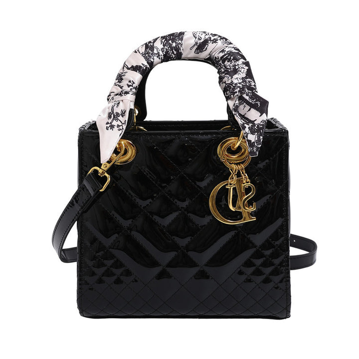 Damen Handtasche mit modischem Tuchdetail Nord Taschen
