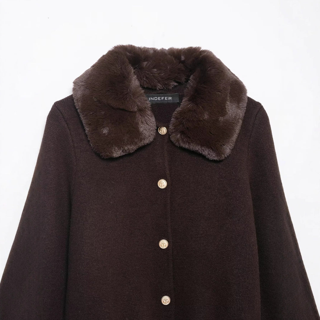 Damen Kurzgeschnittener Strickcardigan mit abnehmbarem Faux‑Fur‑Kragen Nord Taschen