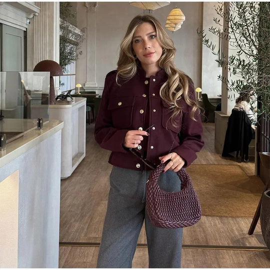 Damen 300+ Boxy Kurzjacke aus Wollmix mit Pattentaschen und goldenen Druckknöpfen Nord Taschen