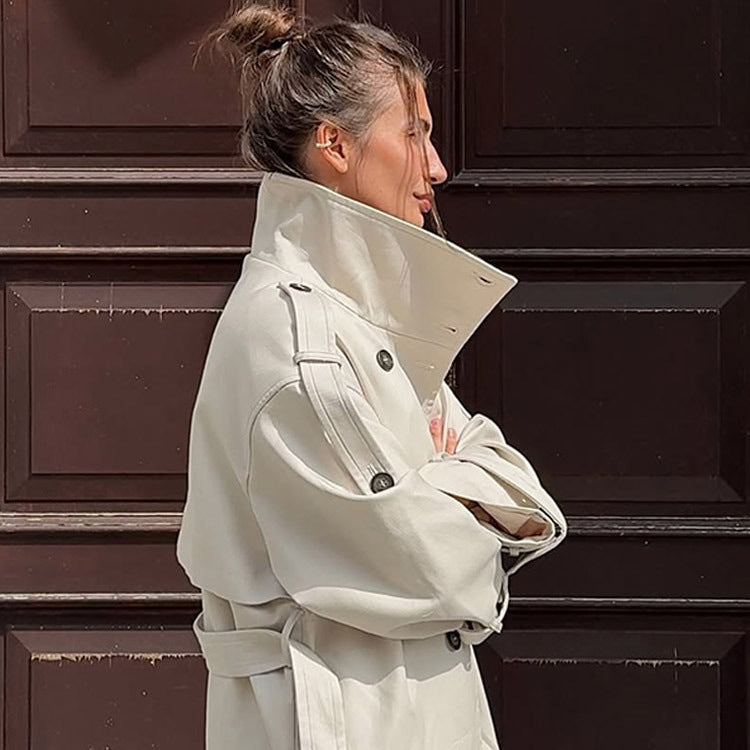 Damen tailloser Long-Trenchcoat im Oversize-Schnitt mit doppelter Knopfleiste und Schulterklappen Nord Taschen