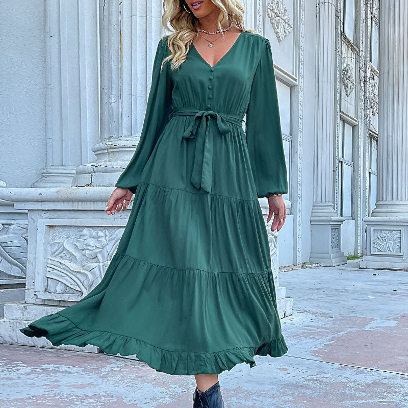 Damen Langes Satin‑Optik Stufenkleid mit V‑Ausschnitt, Bindegürtel und Volantsaum Nord Taschen
