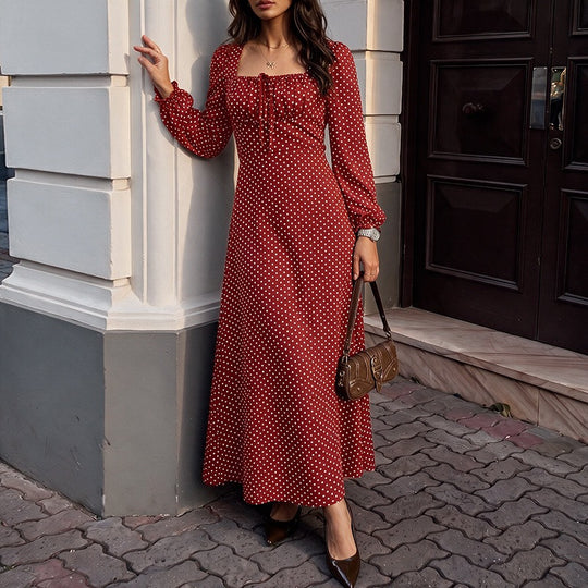 Damen Retro-Maxikleid mit quadratischem Ausschnitt, geraffter Brustpartie und langen Ärmeln Nord Taschen