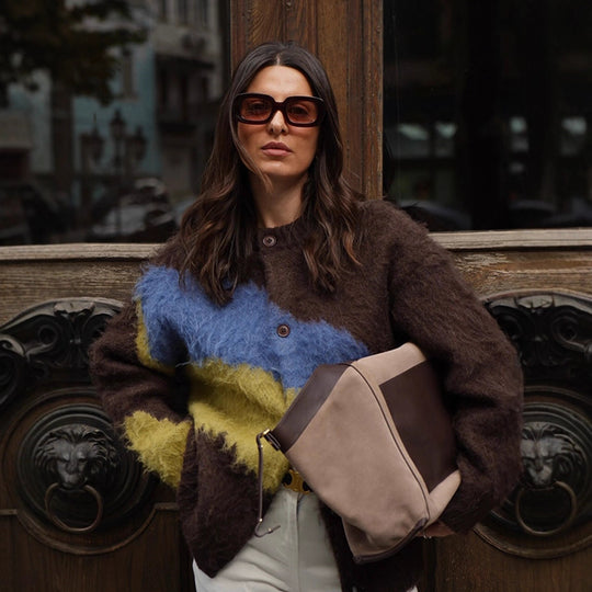 Damen Oversize Mohair-Blend Cardigan mit abstraktem Farbblock und Knopfleiste Nord Taschen