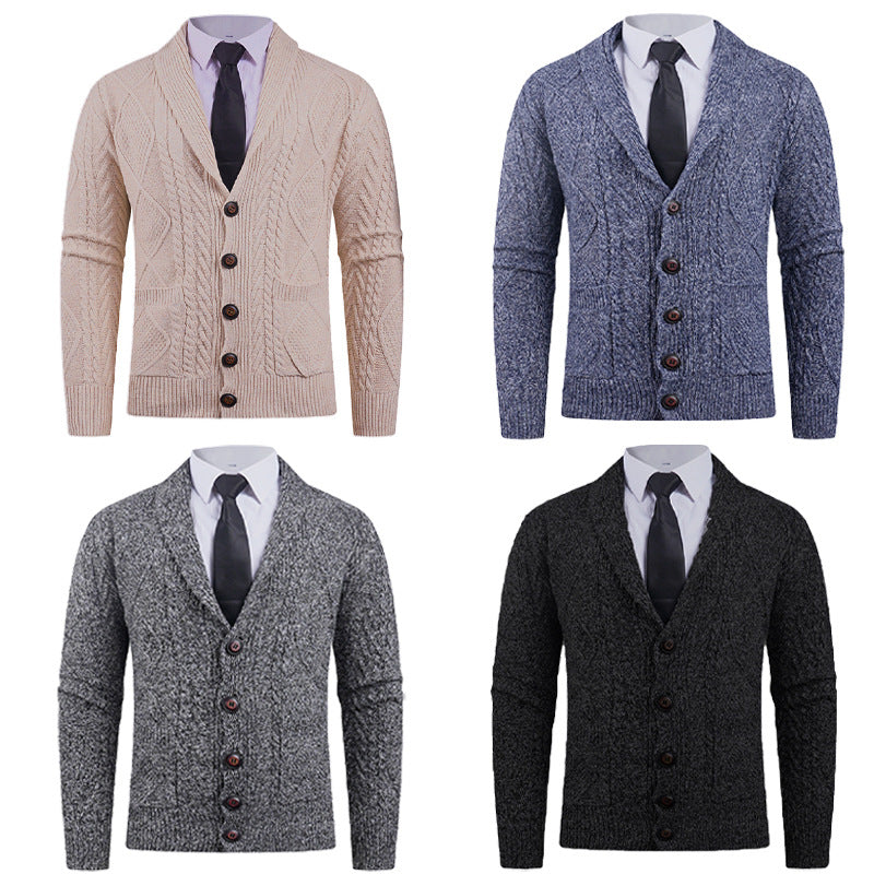 Herren Strickcardigan mit Schalkragen, Zopfmuster, aufgesetzten Taschen und Knopfleiste Nord Taschen