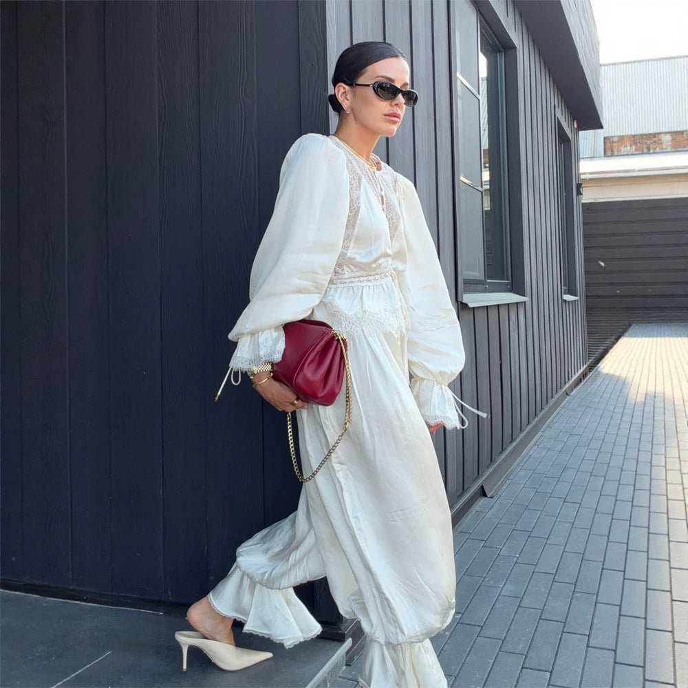 Damen Einteiliger Satin-Overall mit Spitzen‑Yoke, Puffärmeln und voluminöser Haremshose Nord Taschen