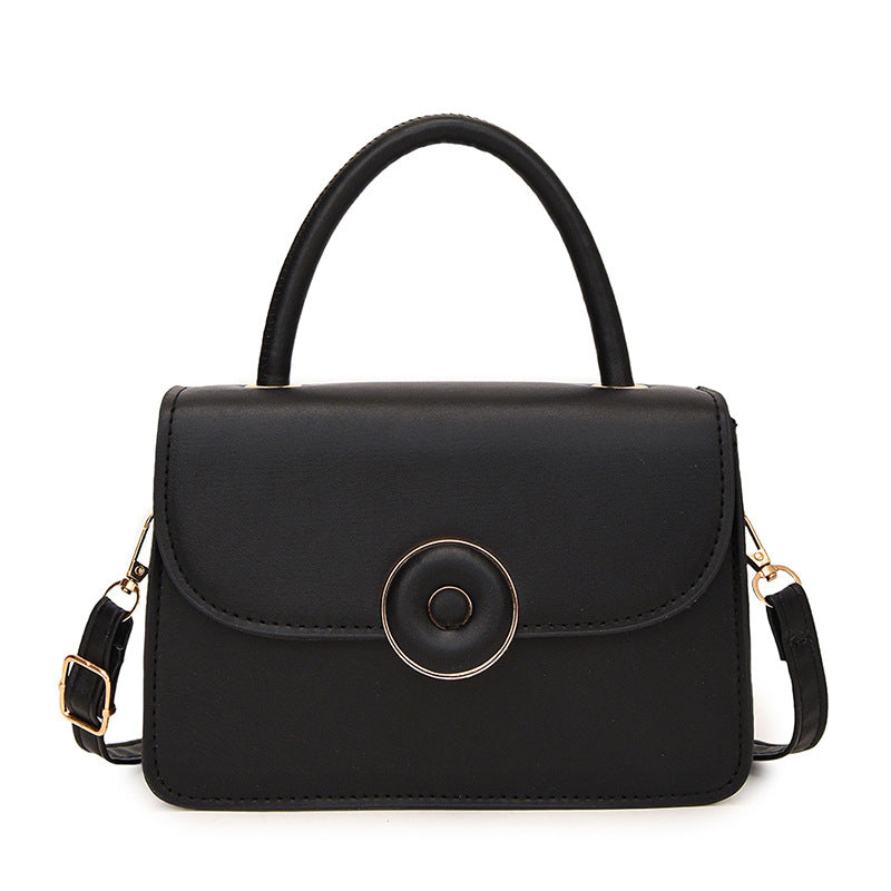 Damen Handtasche mit eleganter Klappenöffnung und praktischem Schulterriemen Nord Taschen