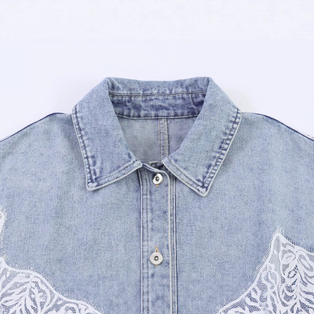 Damen Kurz geschnittene Jeansjacke mit Spitzenapplikation und Oversize-Kimonärmeln Nord Taschen