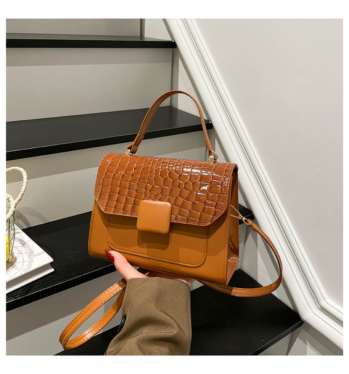 Damen elegante Lackleder-Handtasche mit Kroko-Prägung Nord Taschen