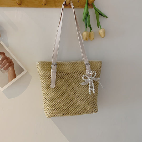 Damen stimmungsvolle Basttragetasche mit elegantem Perlenanhänger Nord Taschen