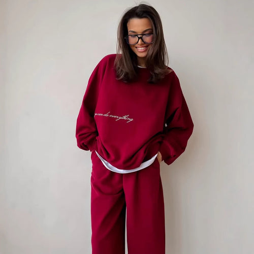 Damen lässiges Lounge-Set aus French-Terry mit oversized Cropped-Sweatshirt und hoher Taillen-Jogginghose Nord Taschen