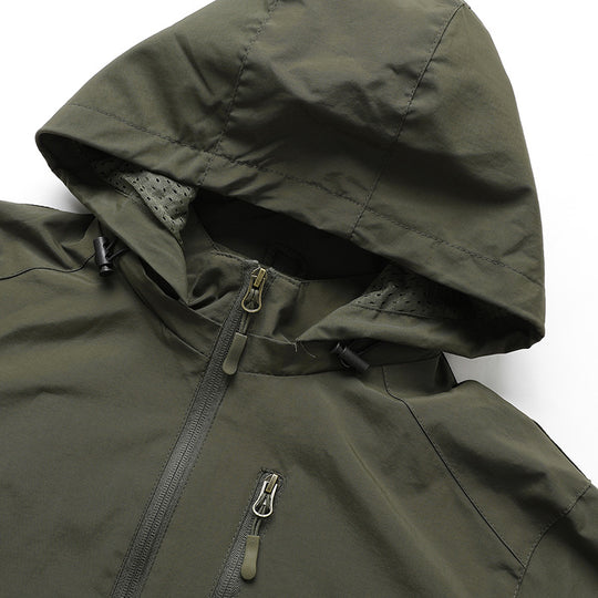Herren Ultraleichte Allwetter-Outdoorjacke mit Kapuze atmungsaktivem Meshfutter und Reißverschlusstaschen Nord Taschen