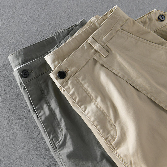 Herren Konisch zulaufende Cargohose mit Bundfalten und verstellbaren Knöchelriemen Nord Taschen