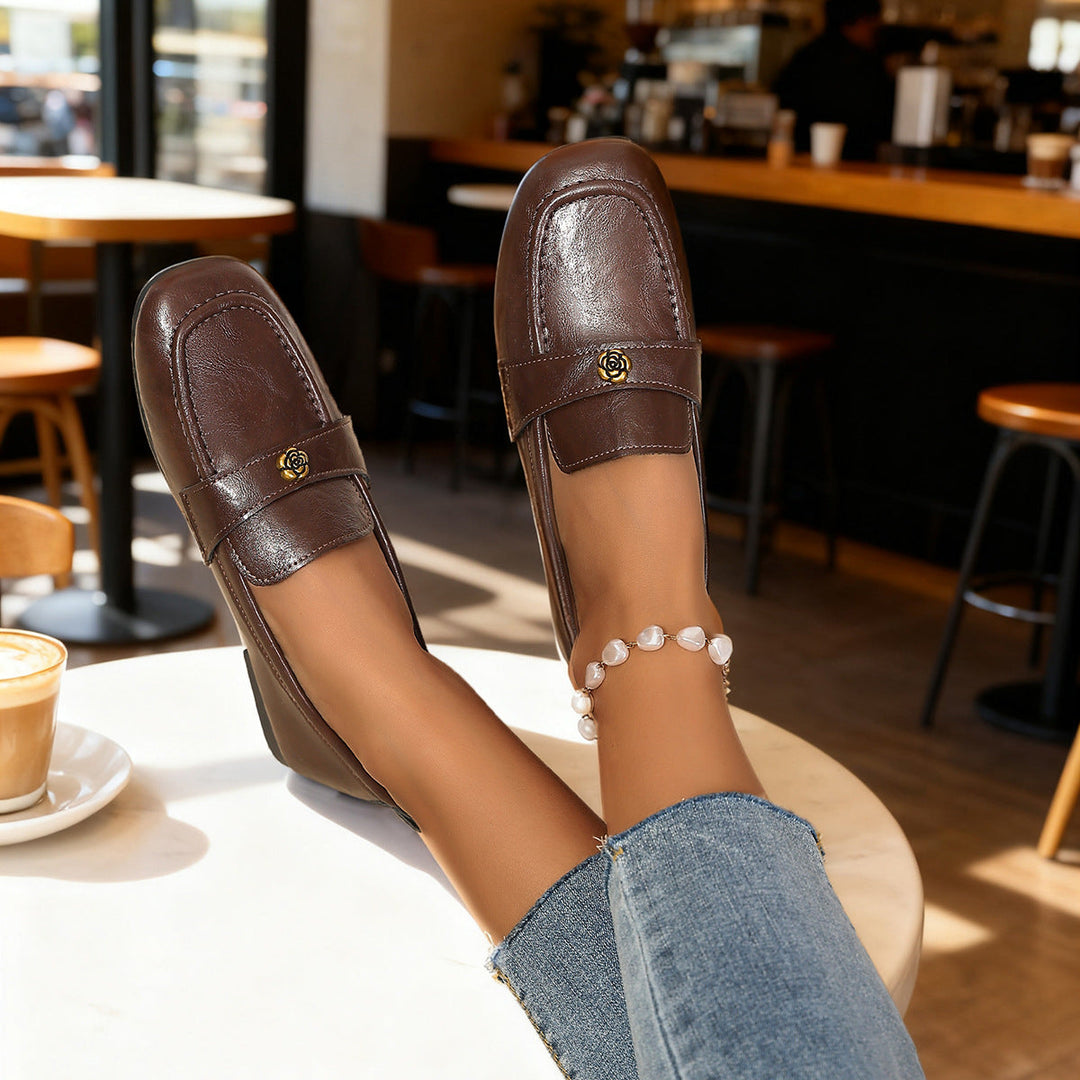 Damen Mokassins mit elegantem Goldakzent und weichem Fußbett