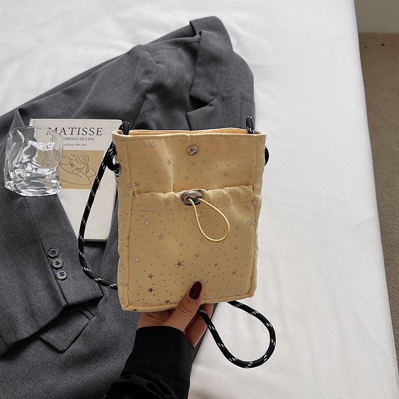 Damen Trendige Umhängetasche aus hochwertigem Material mit funkelndem Sternendesign Nord Taschen