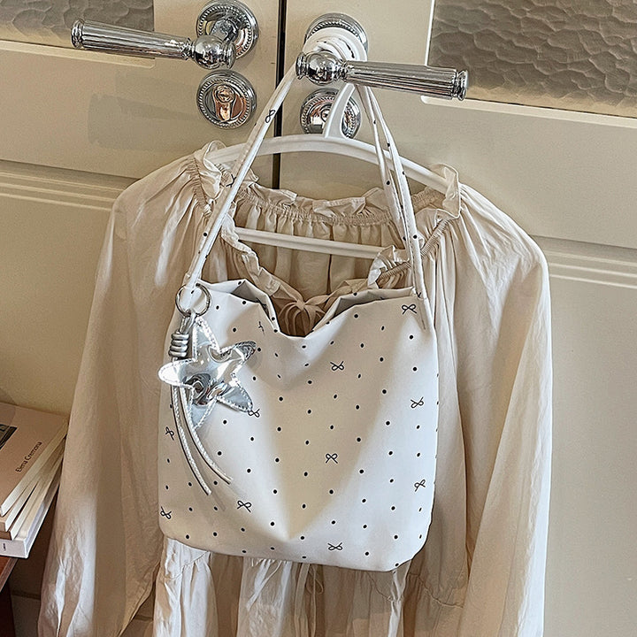 Damen Beuteltasche mit fröhlichem Punkten-Design Nord Taschen