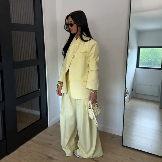 Damen Zweiteiliges Oversize-Sakko mit Stehkragen und weite Bundfaltenhose Nord Taschen
