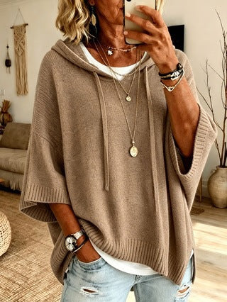 Damen Oversize Strick-Poncho mit Kapuze, Fledermausärmeln und Seitenschlitzen Nord Taschen