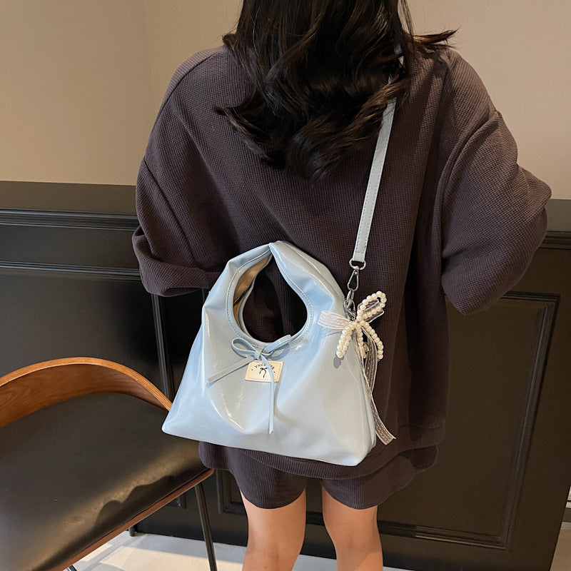 Damen modische Handtasche mit einzigartigem Perlenanhänger Nord Taschen
