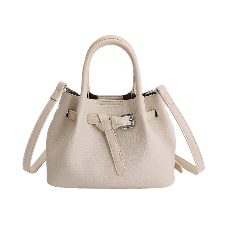 Damen Designer Bucket Bag mit verspieltem Tieranhänger Nord Taschen