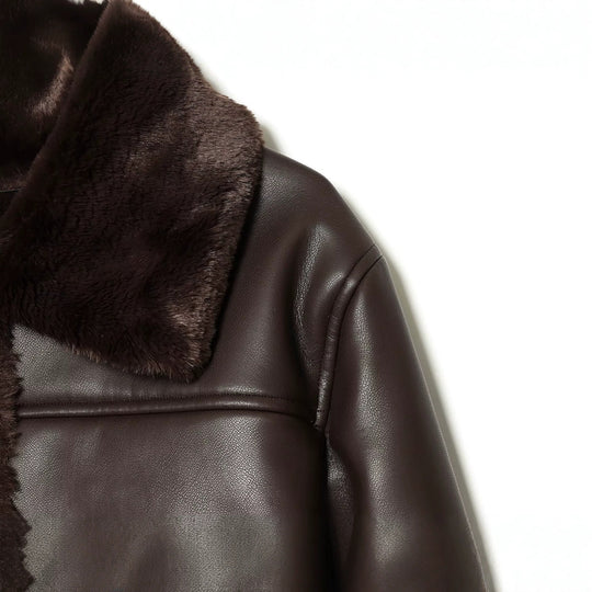 Damen Kurzjacke aus Lederoptik mit Teddy-Futter, aufgesetzten Taschen und Umlegekragen Nord Taschen