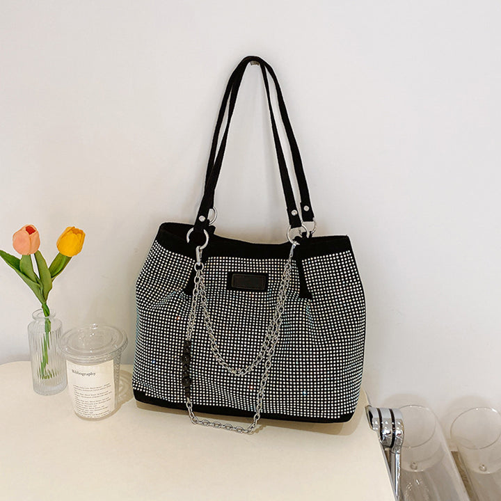 Damen Glamouröse Handtasche mit Kettenverzierung Nord Taschen