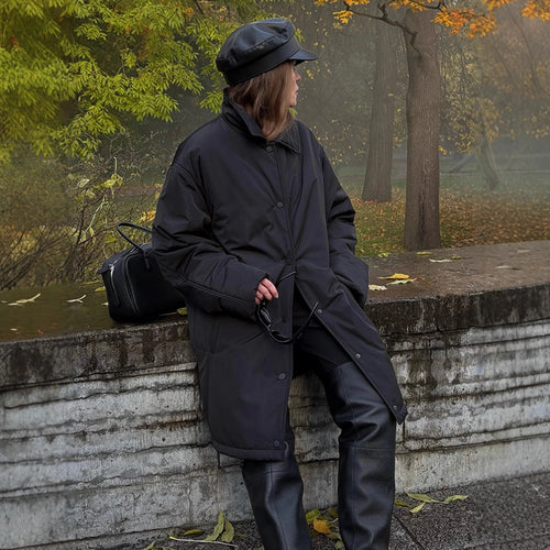 Damen Übergangs-Wintermantel mit minimalistischer Steppung, hochschließendem Kragen und Druckknopfverschluss Nord Taschen