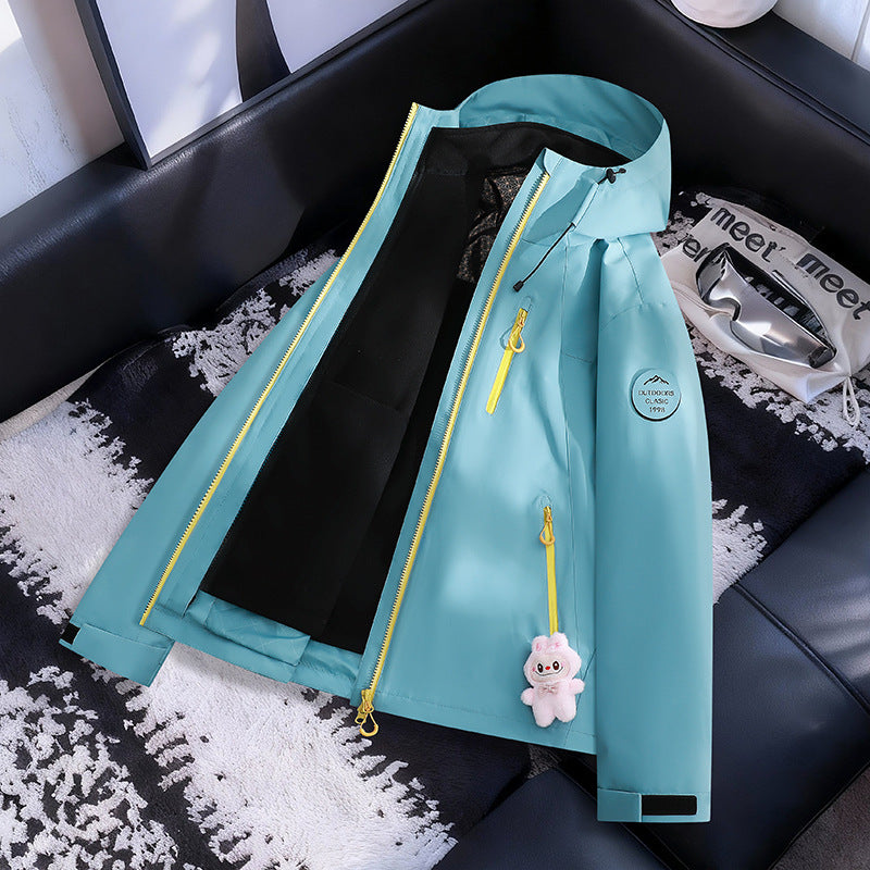 Damen Leichte wasserdichte Kapuzenjacke mit Teddy‑Charm und verdeckten Reißverschlusstaschen Nord Taschen