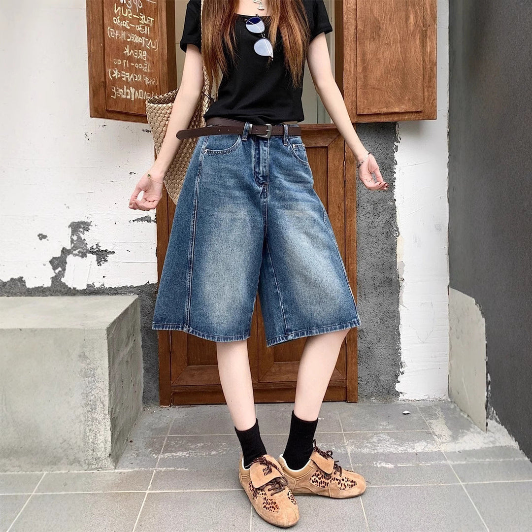 Damen weite Denim-Shorts im modernen Design mit praktischen Taschen