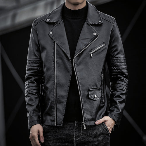 Herren schmal geschnittene Kunstleder-Motojacke mit gesteppter Schulter- und Ärmeldetail Nord Taschen