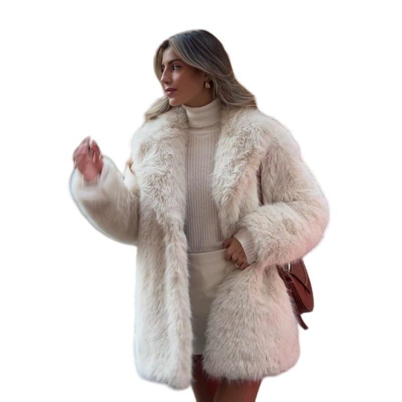 Damen Kurzjacke aus voluminösem Hochflor‑Kunstpelz mit Oversize‑Silhouette Nord Taschen