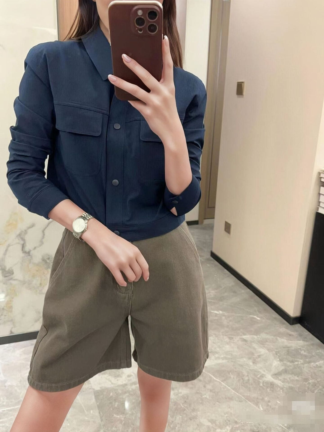 Damen Kurze Overshirt-Jacke aus strukturiertem Canvas mit Brusttaschen Nord Taschen