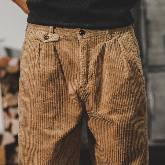 Herren Relaxed-Fit Feincord-Hose mit elastischem Bund, Kordstruktur und gekrempeltem Saum Nord Taschen