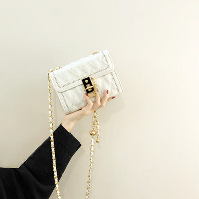 Damen Clutch-Tasche mit luxuriöser Steppung und elegantem Kettenverschluss Nord Taschen