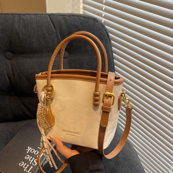 Damen Mini-Shopper Tasche mit modischer Kettenapplikation | Nord Taschen