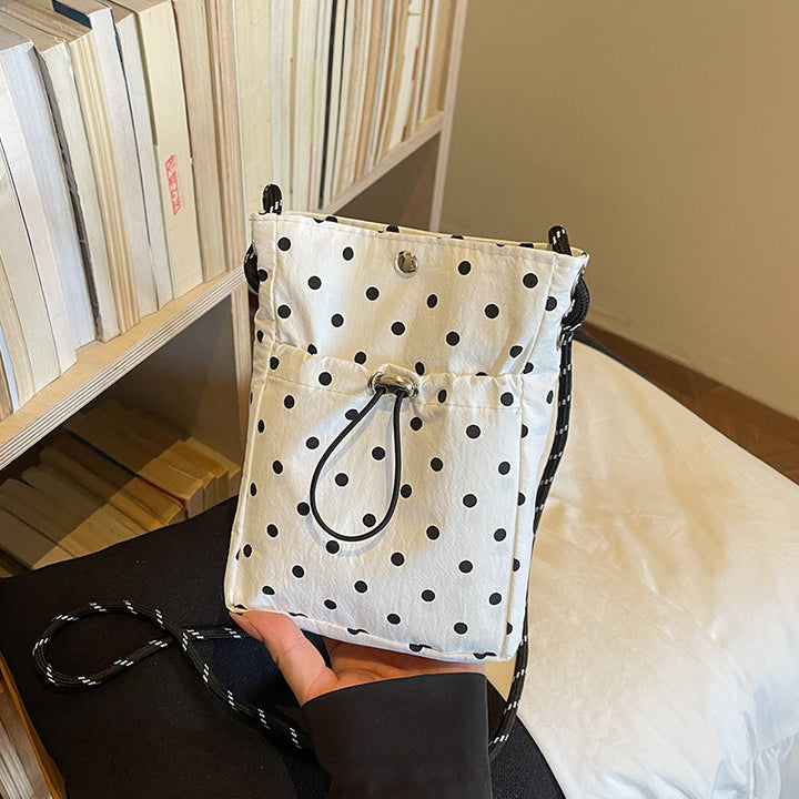 Damen Umhängetasche mit innovativem Kordelzugdesign Nord Taschen