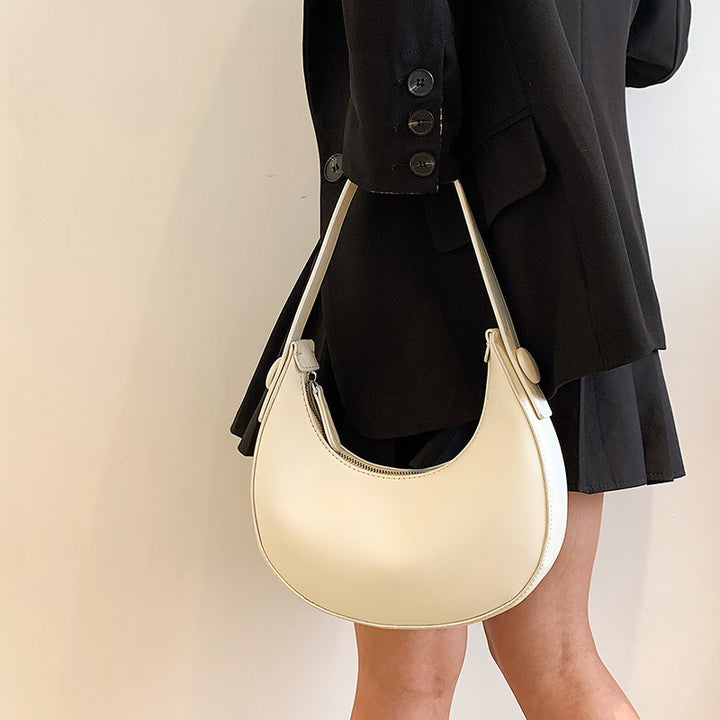 Damen Hobo-Tasche mit elegantem Design und praktischem Innenleben Nord Taschen