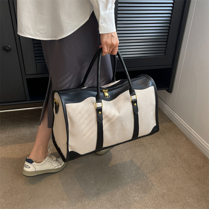 Damen Reisetasche mit geräumigem Innenraum und praktischem Tragegriff | Nord Taschen